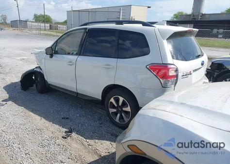 2017 Subaru Forester 2.5I Premium из США, поврежденный, VIN JF2SJAEC9HH482366
